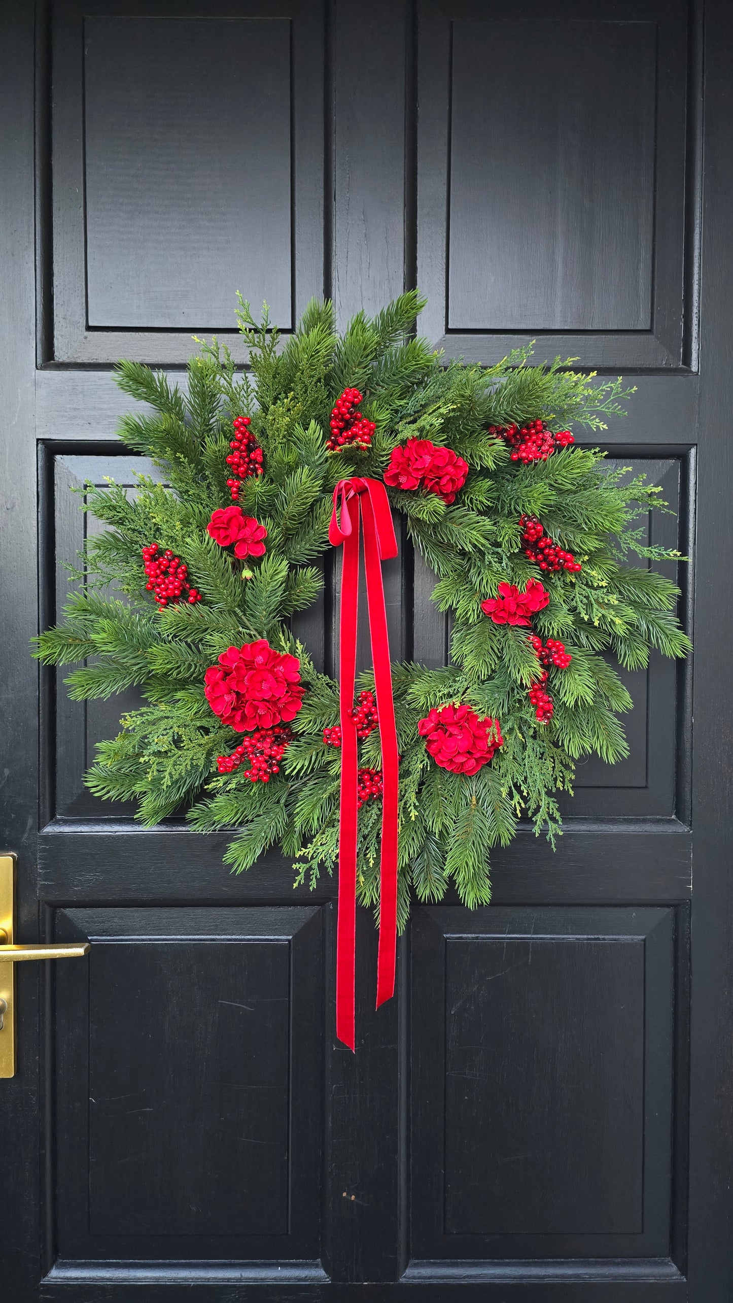Classic Red & Green Christmas Wreath