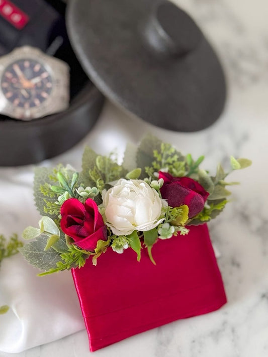 Square Pocket Boutonniere