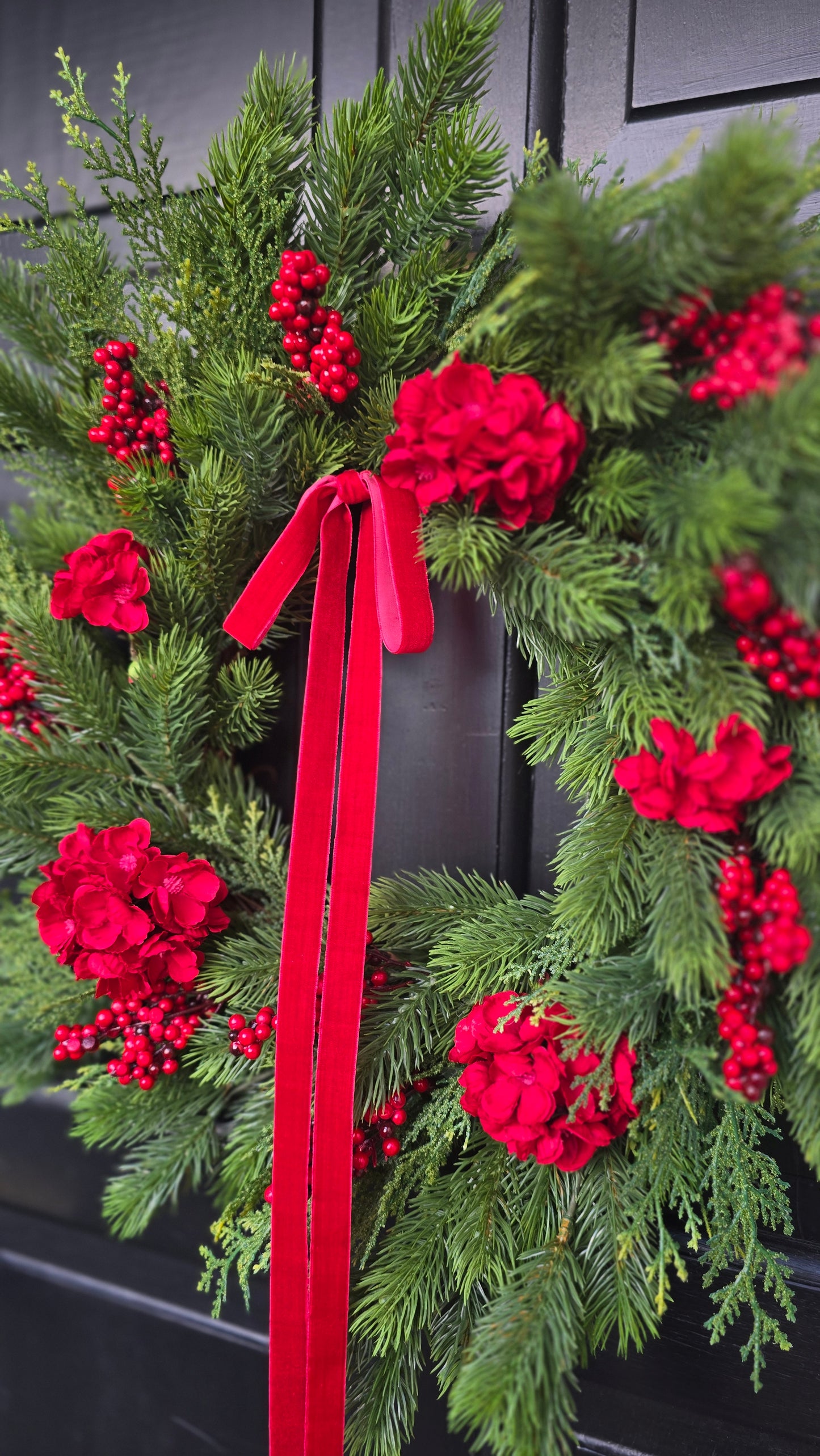 Classic Red & Green Christmas Wreath